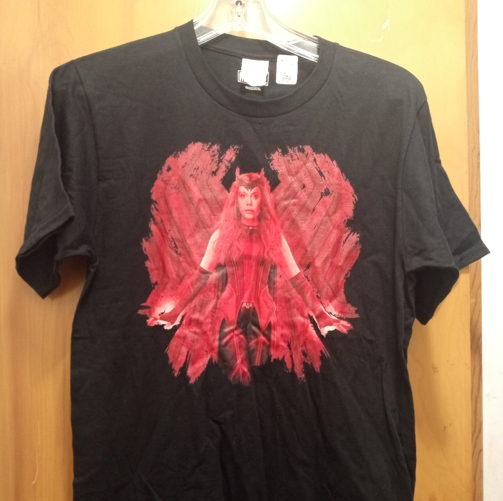 Disney Marvel Avengers Wanda Scarlet Witch Women's Short Sleeve Small T Shirt